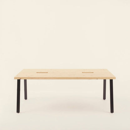 フリーアドレステーブル freemo